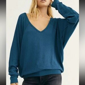 Free People Womens Teal Long Sleeve V Neck Blouse Top Size Small oversized knit